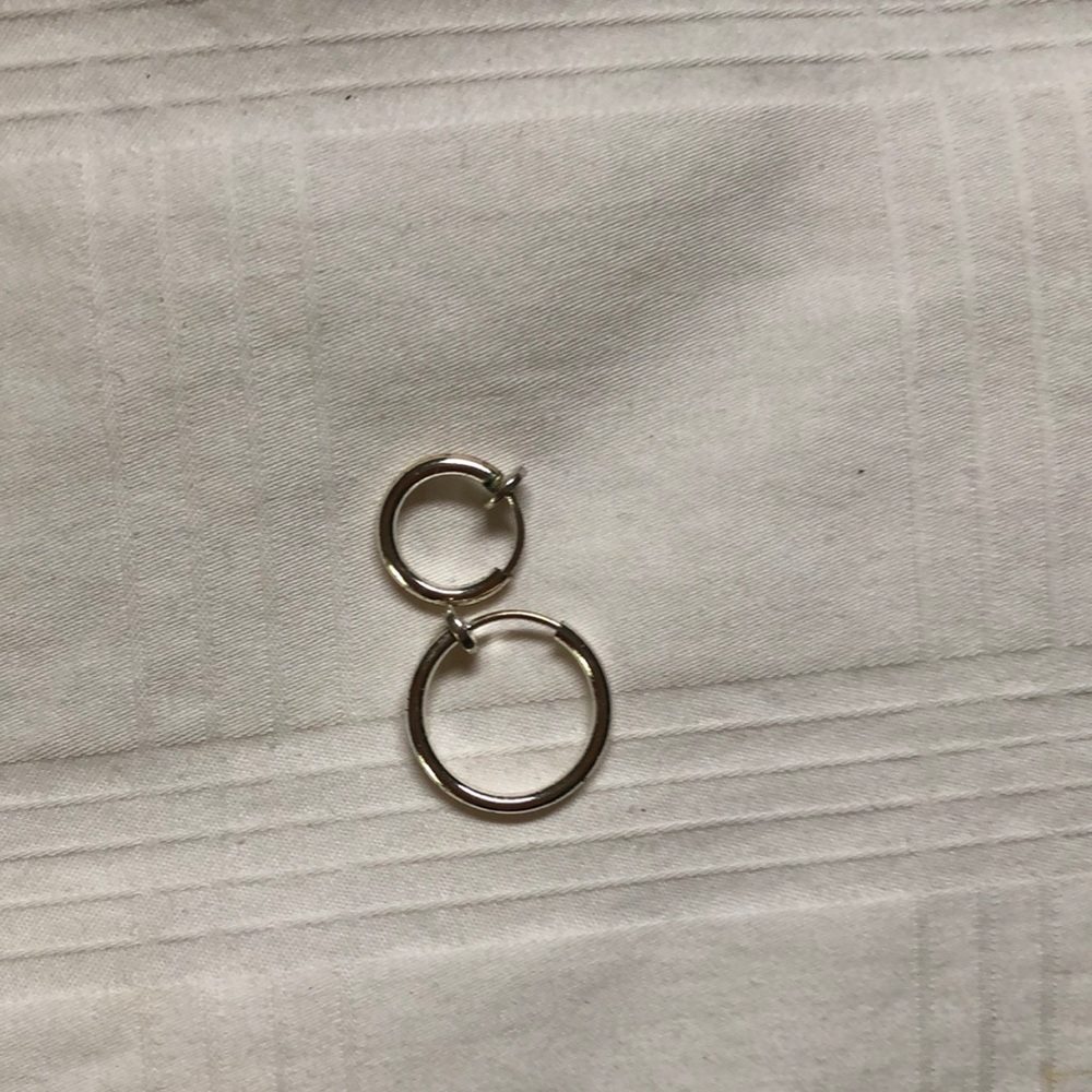 NWOT Faux nose ring set